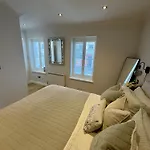 Sandringham House Feriehus Saint Helier