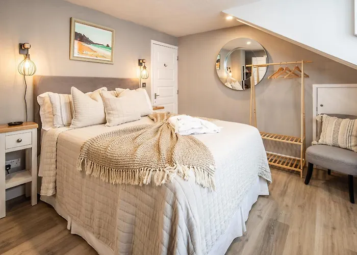 Sandringham House * Saint Helier Jersey